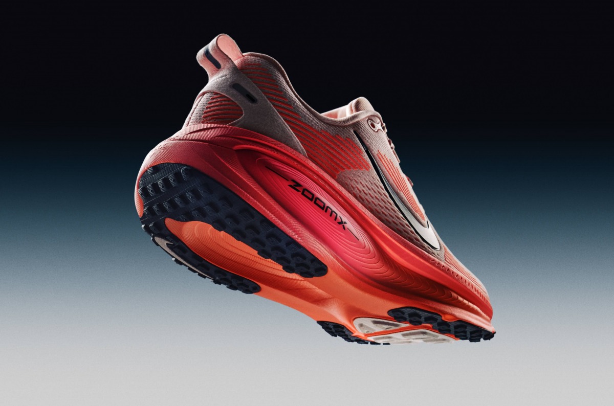 ナイキ『ボメロ』シリーズ最新作が2025年2月に発売決定！ 快適な