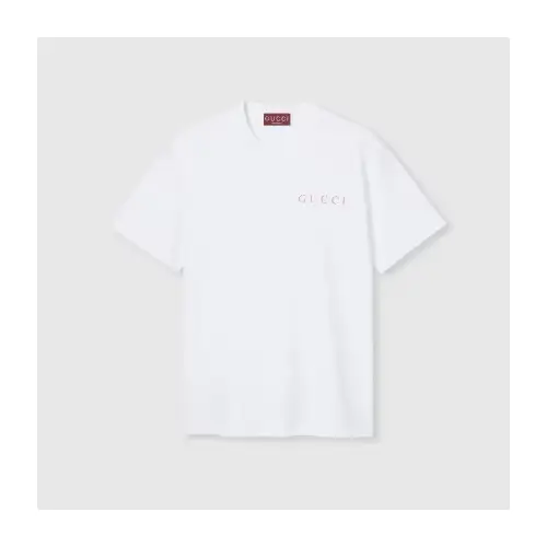 山田涼介が着用している「Tシャツ」のアイテム紹介