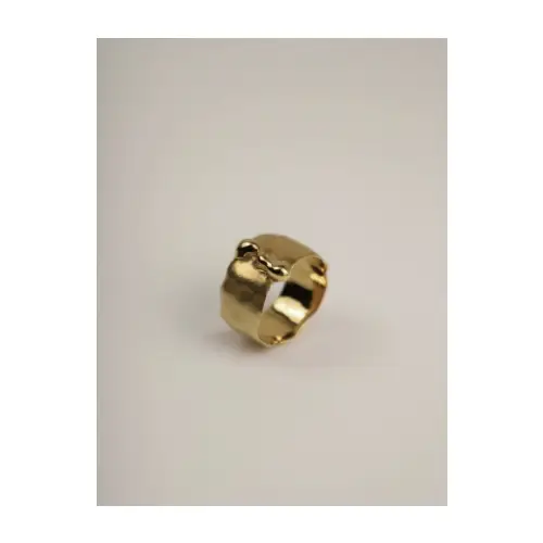 渋谷龍太が着用している「リング」のアイテム紹介