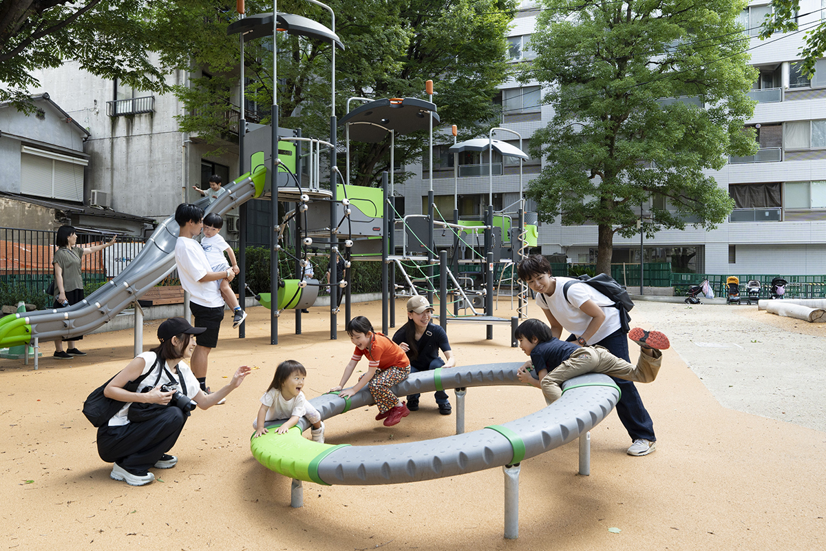 実績紹介｜教育・保育関係者向けサイトPLAYSCAPE｜ボーネルンド