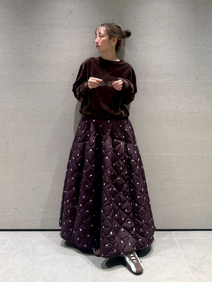 フラワーエンブロイダリーキルティングスカート(ロングスカート