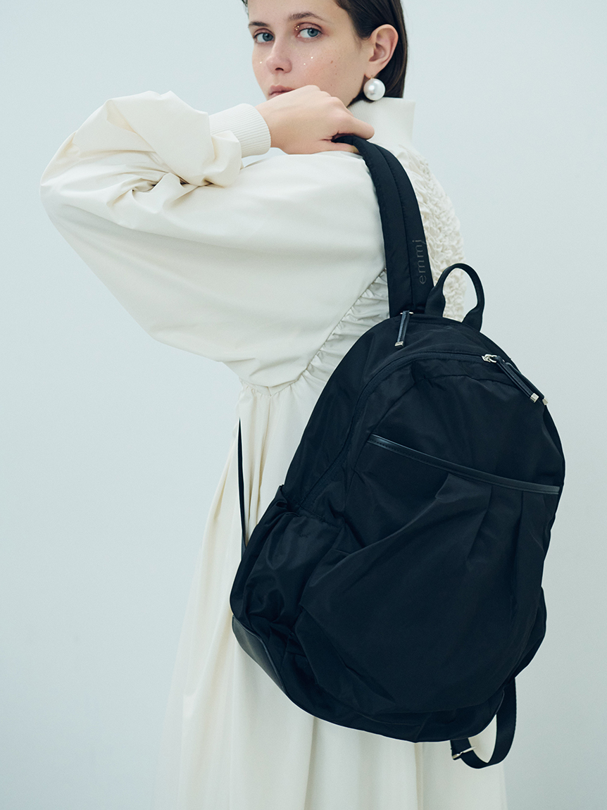 eco 撥水レザーパイピングギャザーボディーバックパック(バックパック