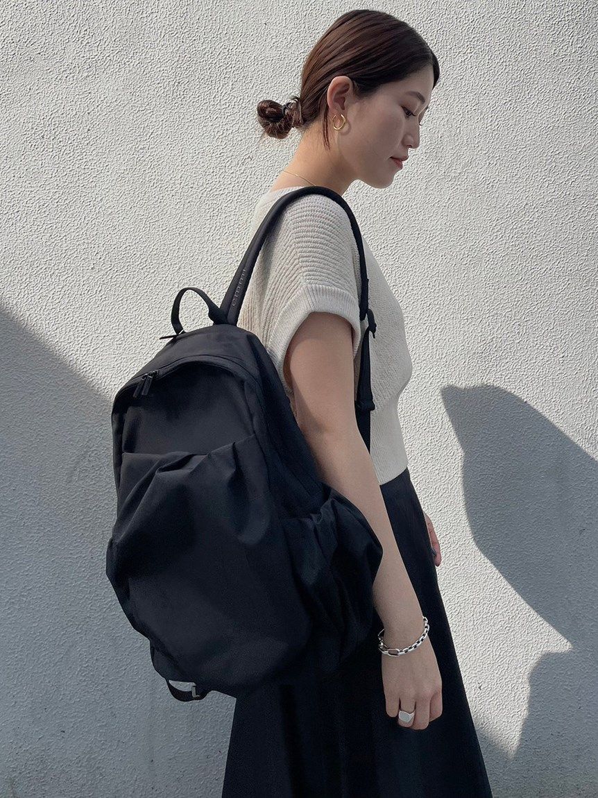 ONLINE限定カラー】eco 撥水ギャザーボディーバックパック(バック