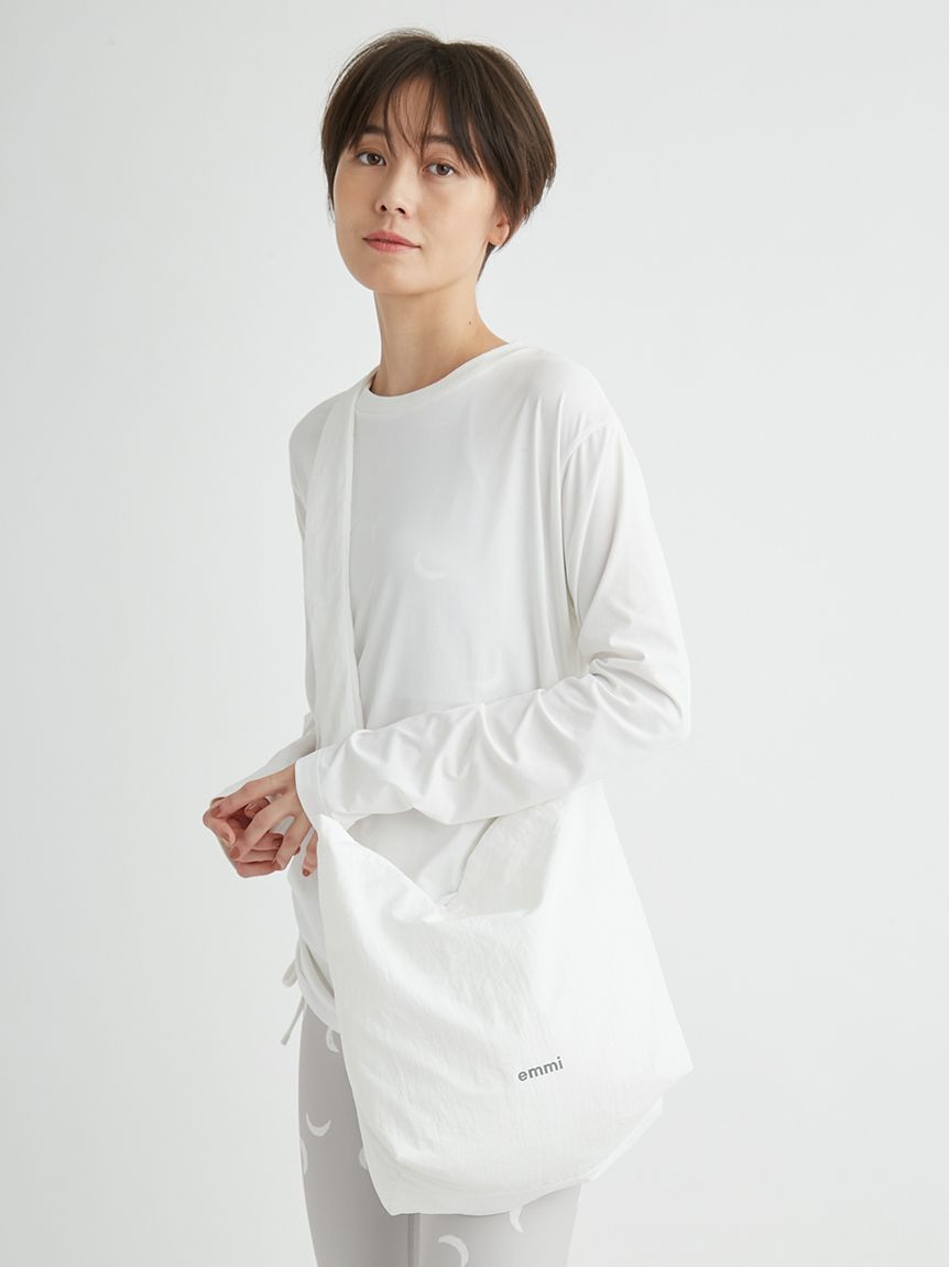 ONLINE限定】HAPPY YOGA 4SET(ブラトップ)｜トップス｜emmi（エミ）の