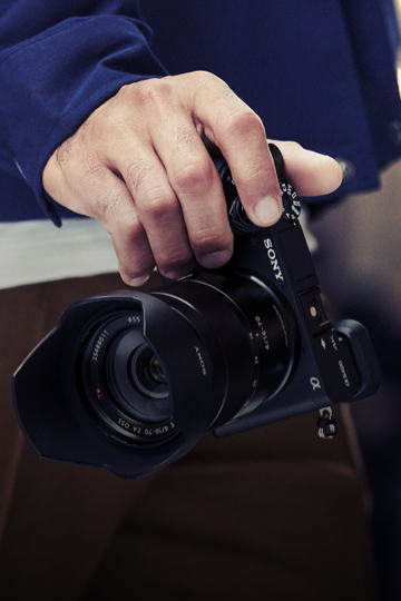 Sony Alpha 6400 - APS-C Interchangeable Lens Camera 24.2MP, 11FPS