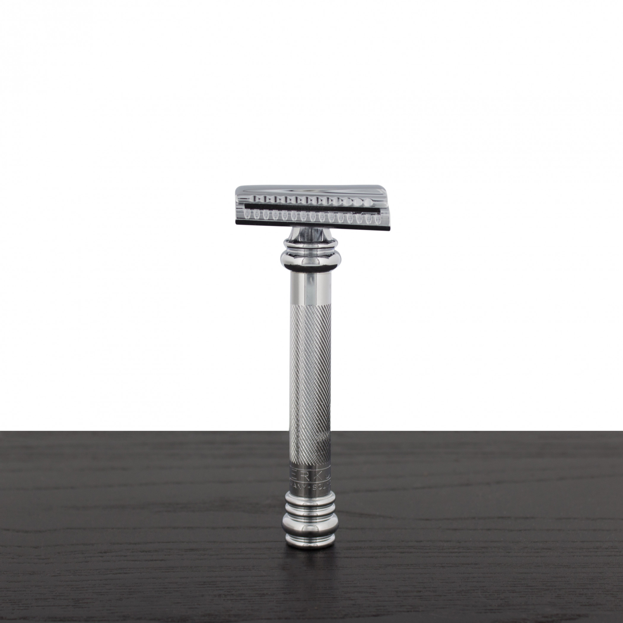 Merkur 39C HD Long Handle Barber Pole Safety Razor, Slant Bar