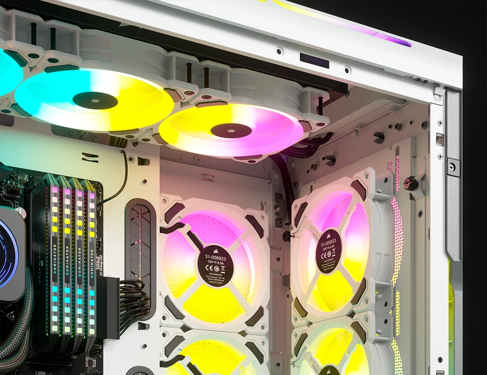 CORSAIRファンのラインナップ | CORSAIR