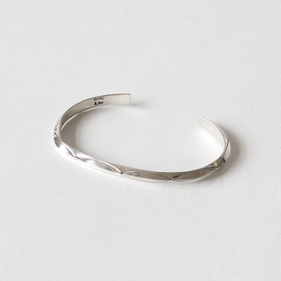 スターリングシルバー バングル SLIM J／FIRST AMERICAN TRADERS