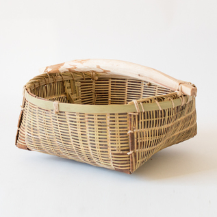 肥料振りかご／日本の竹細工｜愛着を持ってずっと使いたいモノを集めた