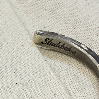 UNISEX バングル STUDEBAKER CUFF WORK PATINA／STUDEBAKER METALS
