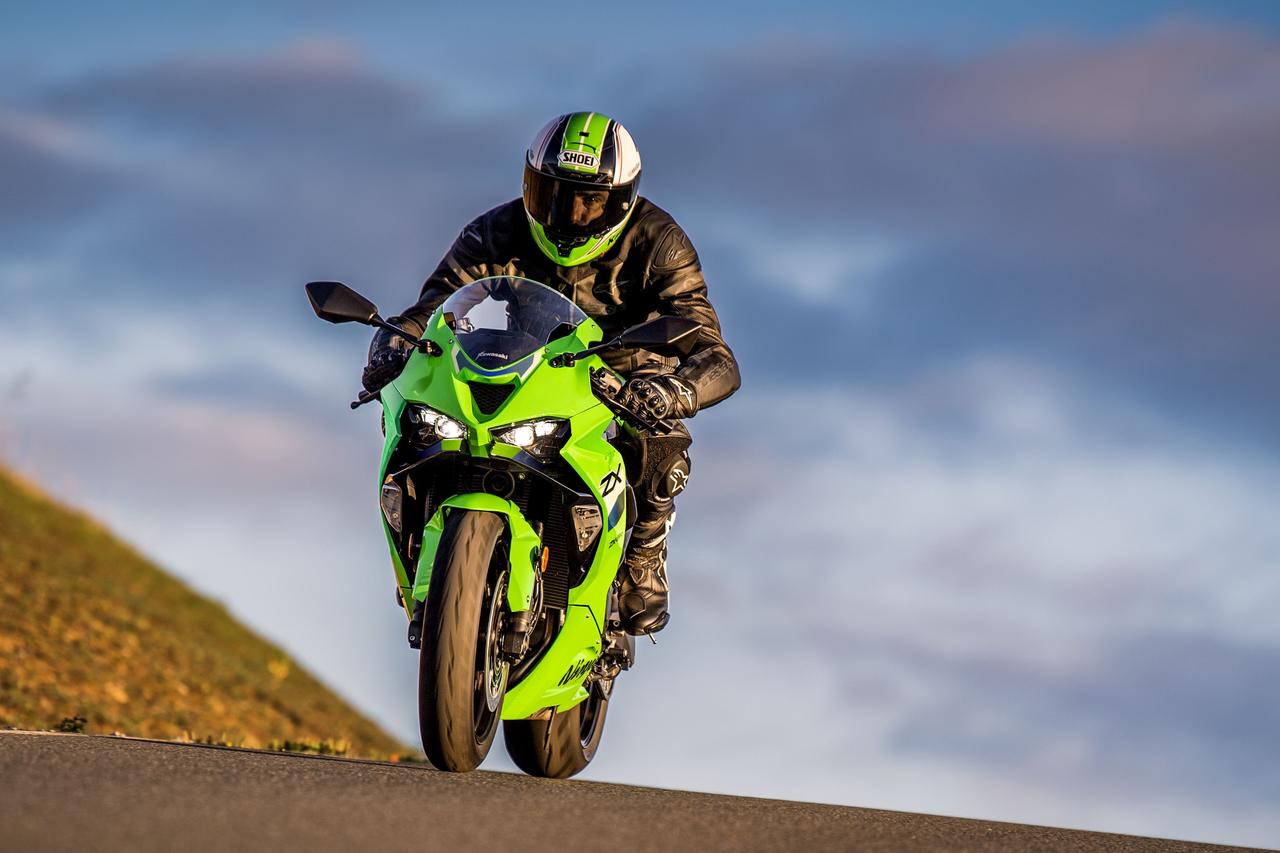 Ninja ZX-6R」の2026年モデルが販売開始！ ボディカラーはライム