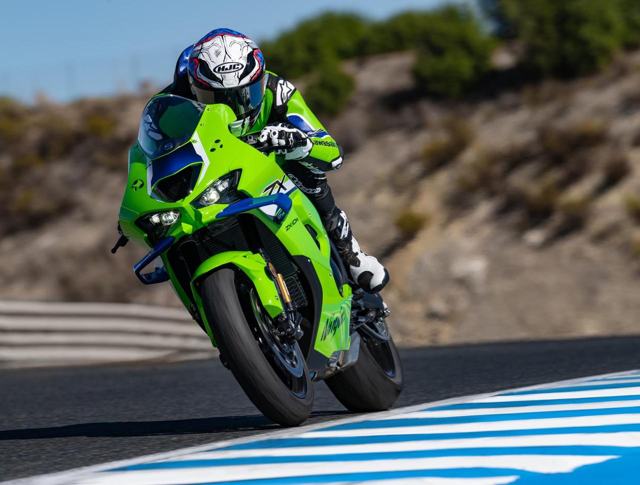 新型「Ninja ZX-10R」「Ninja ZX-10RR」の国内発売は2026年夏頃！ 大型