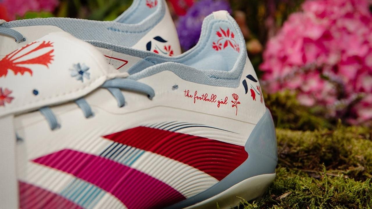 adidas、「The Football Gal」との“刺繡”コラボスパイクが登場