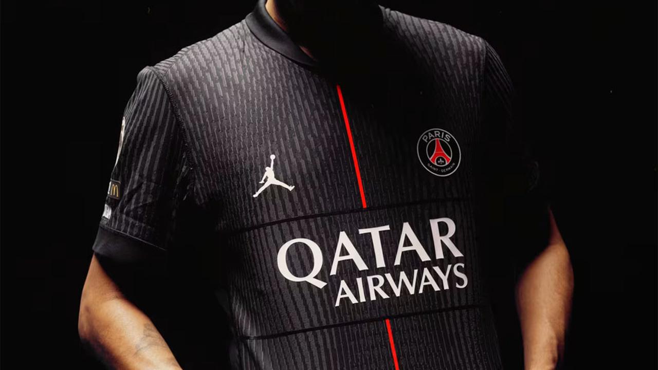 日本代表みたい？PSGがジョーダンとの新作コラボユニフォームを発表