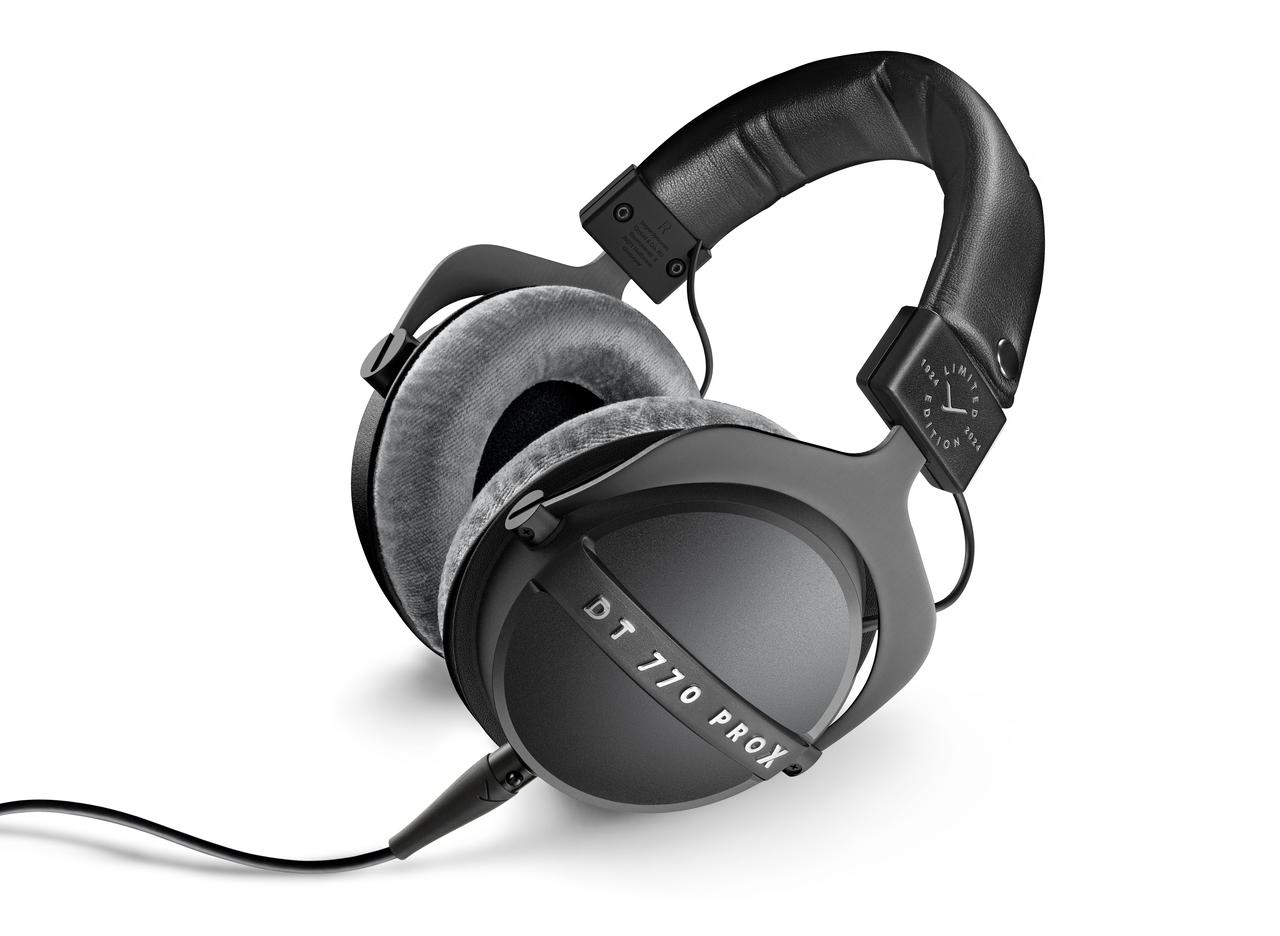 beyerdynamic、創立100周年記念モデルとなる密閉型モニターヘッドホン