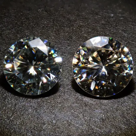 モアサナイト（モアッサナイト）はプロをも騙す偽物ダイヤモンド？価値