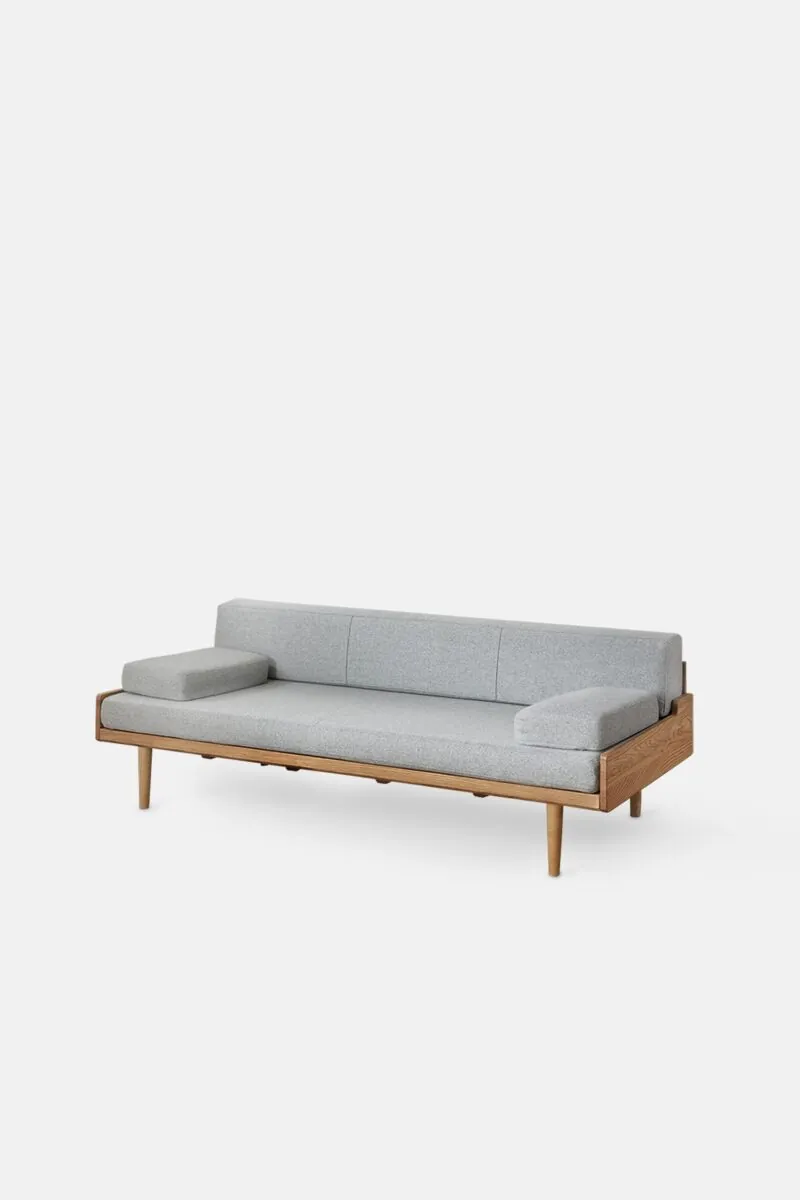 MOMO NATURAL | モモ ナチュラル - オフィシャルサイト DAY SOFA | ARM