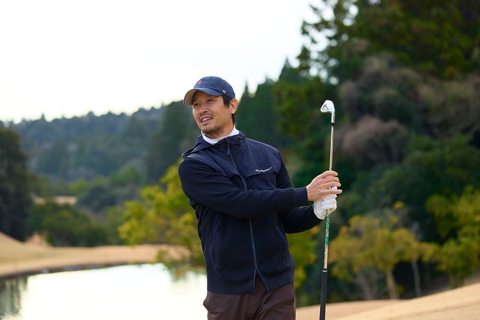 ロサーセンの軽やかで通気性にも優れた上質ハイブリッドブルゾン