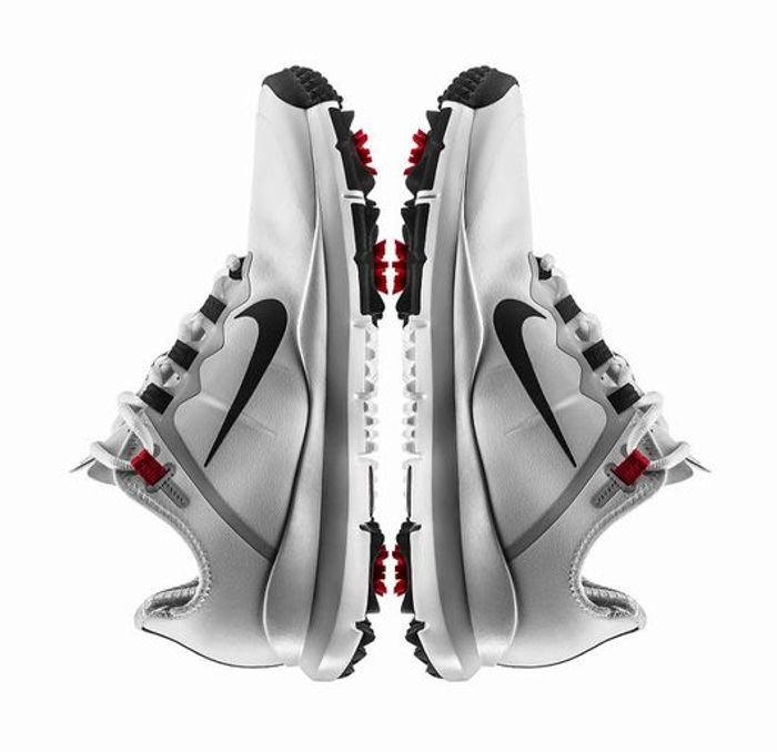 タイガー・ウッズが着用！新感覚ゴルフシューズ「TW'13」6/8発売