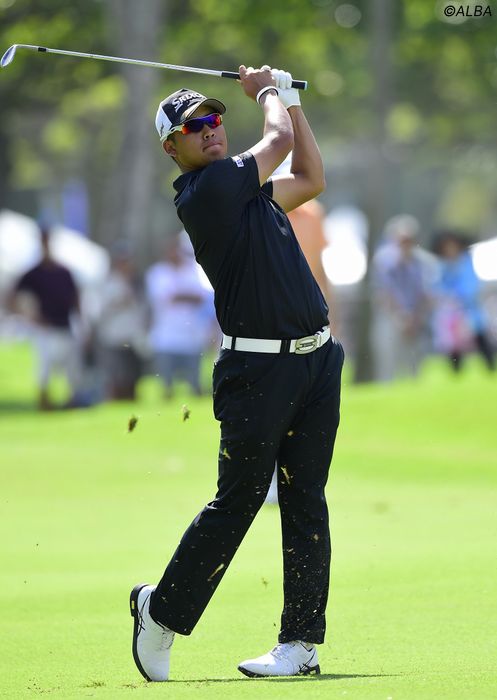 松山英樹を支えるアシックスが新モデルを発売 - ゴルフ総合サイト ALBA Net