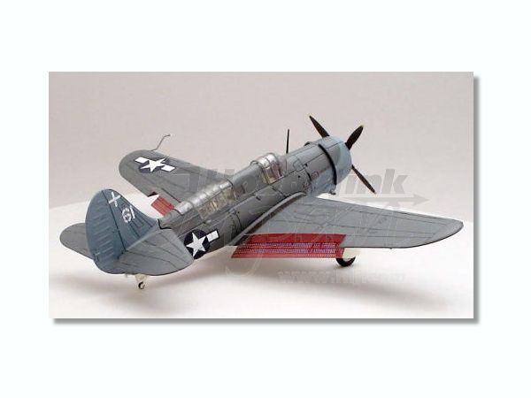 1/72 SB2C-3 ヘルダイバー USS イントレピッド ダイブ・ブレーキ