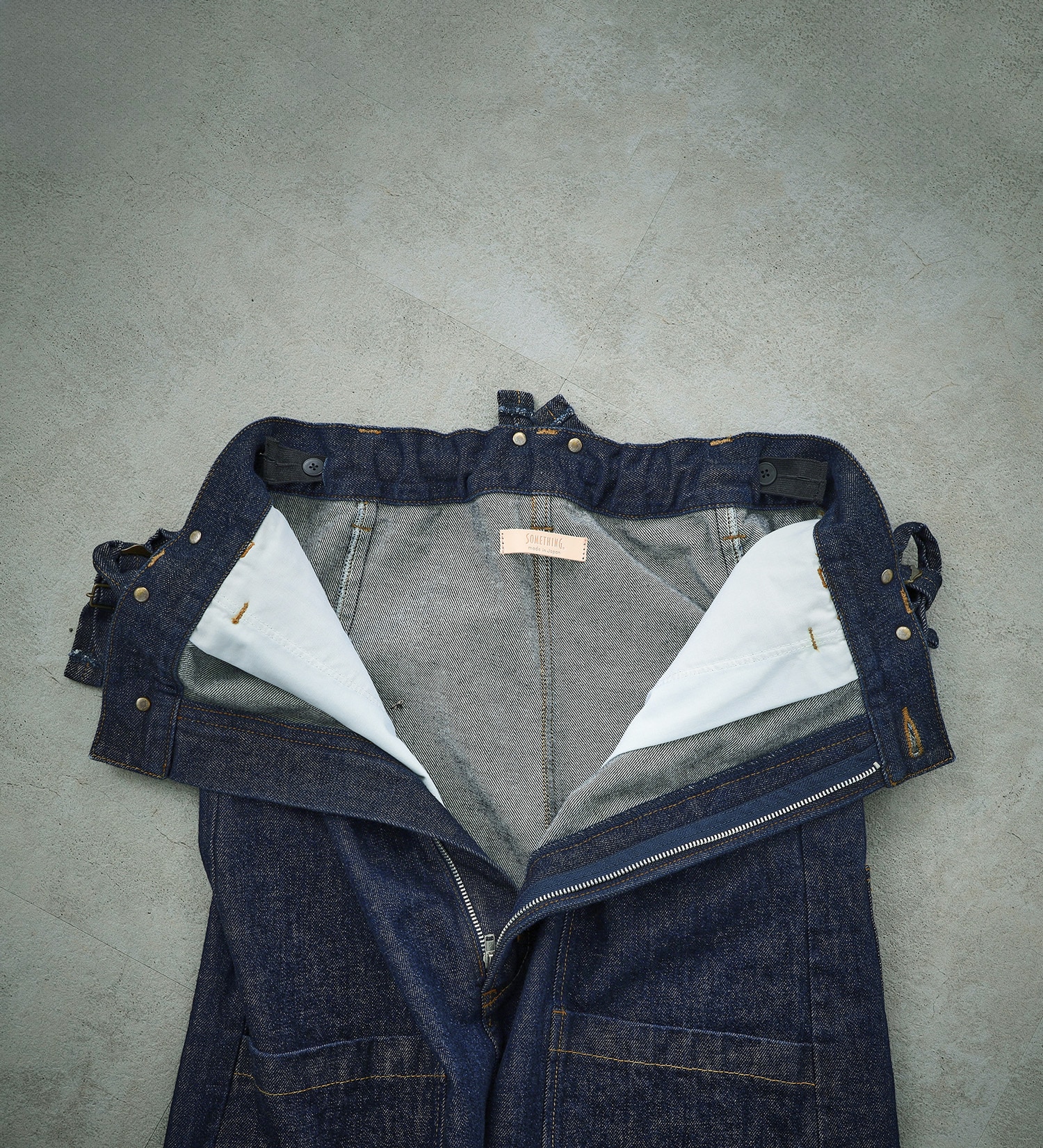 atelier SOMETHING W KNEE SALOPETTE/マルチウェイデニムベア