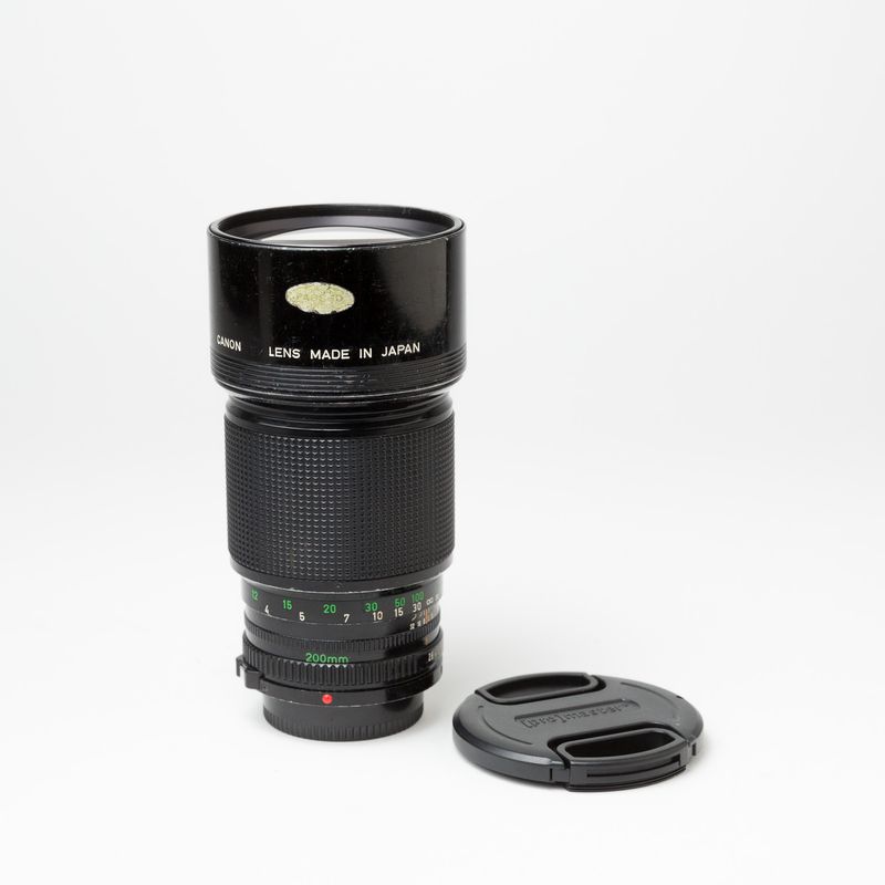 Canon FD 200mm f2.8 Lens