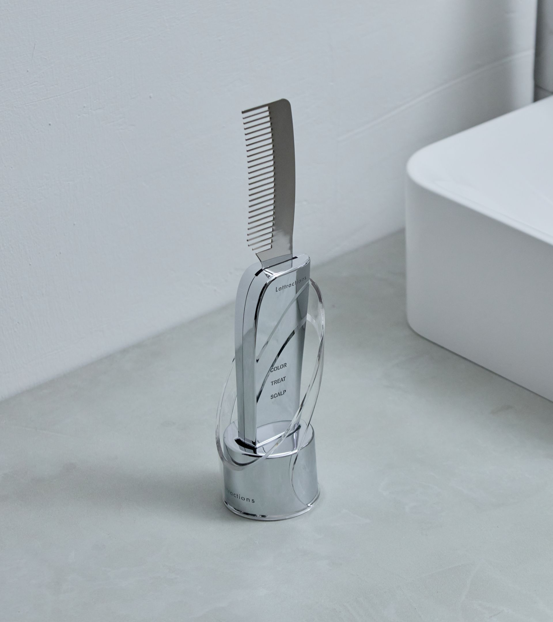 LATTRACTIONS（ラトラクション）｜トリートメント・カラー浸透促進コーム