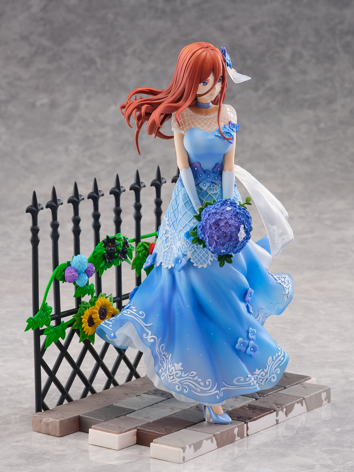 SHIBUYA SCRAMBLE FIGURE 中野 三玖 -Floral Dress Ver.- 1/7スケール