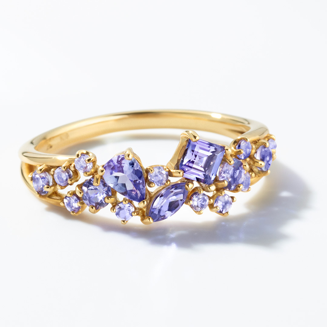 ビズー公式】タンザナイト K10/K18/PTリング・ソワーニュコフレ | 希少