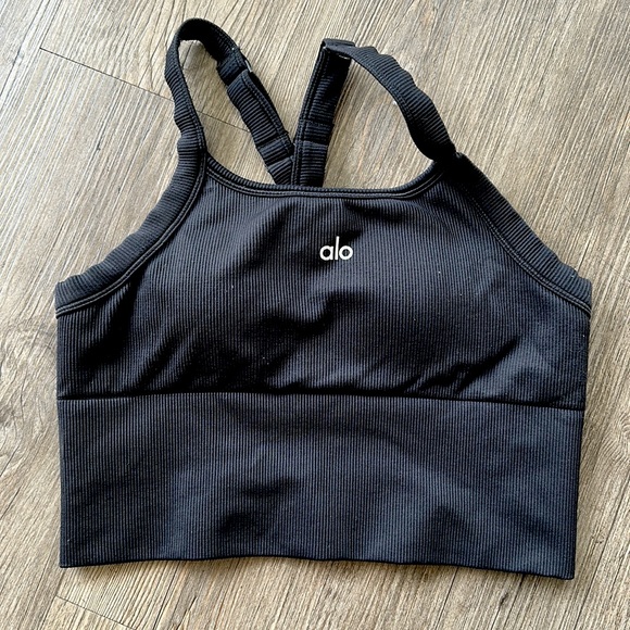 ALO Yoga | Tops | Alo Yoga Seamless Ribbed Favorite Bra Tank In
