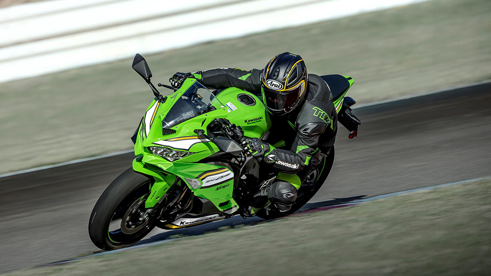 カワサキの400ccスーパースポーツ「Ninja ZX-4R」シリーズが新しい