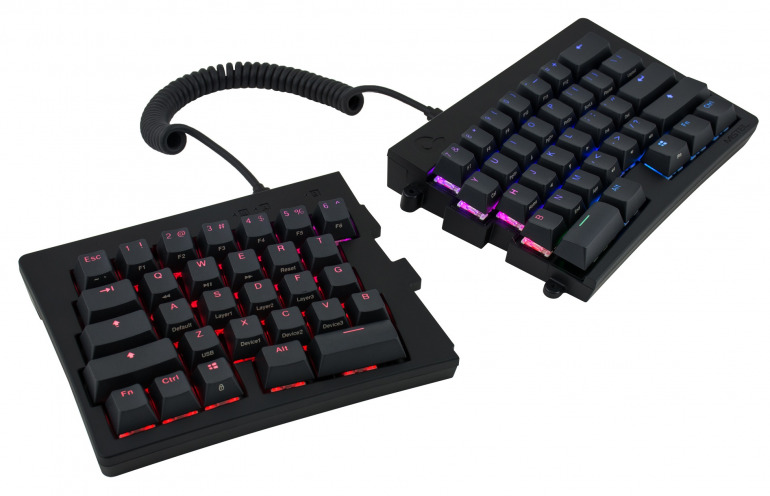 手の形や指の長さの違いを考慮したAlice配列を採用！Mistel Keyboard