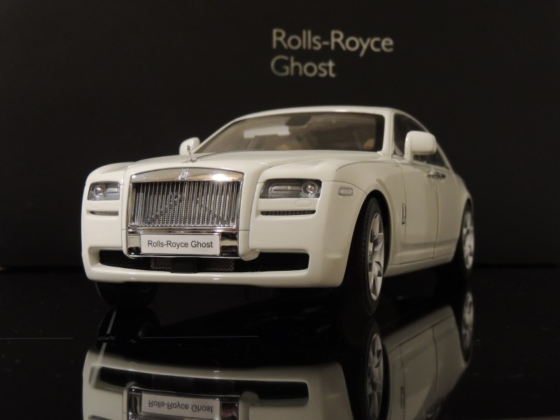REVIEW: Kyosho Rolls-Royce Ghost • DiecastSociety.com