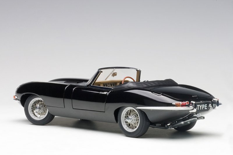AUTOart Jaguar E-Type Roadster Series 1 3.8 - Black