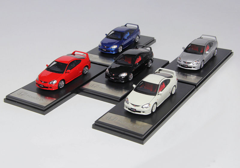 LCD Model 1:43 Honda Integra (DC5) Type R • DiecastSociety.com