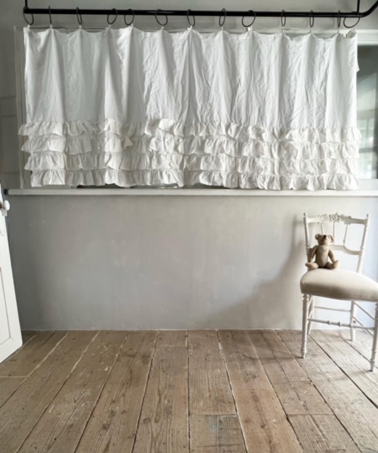 4重フリル横長カーテン | フランスアンティークショップディフェランス