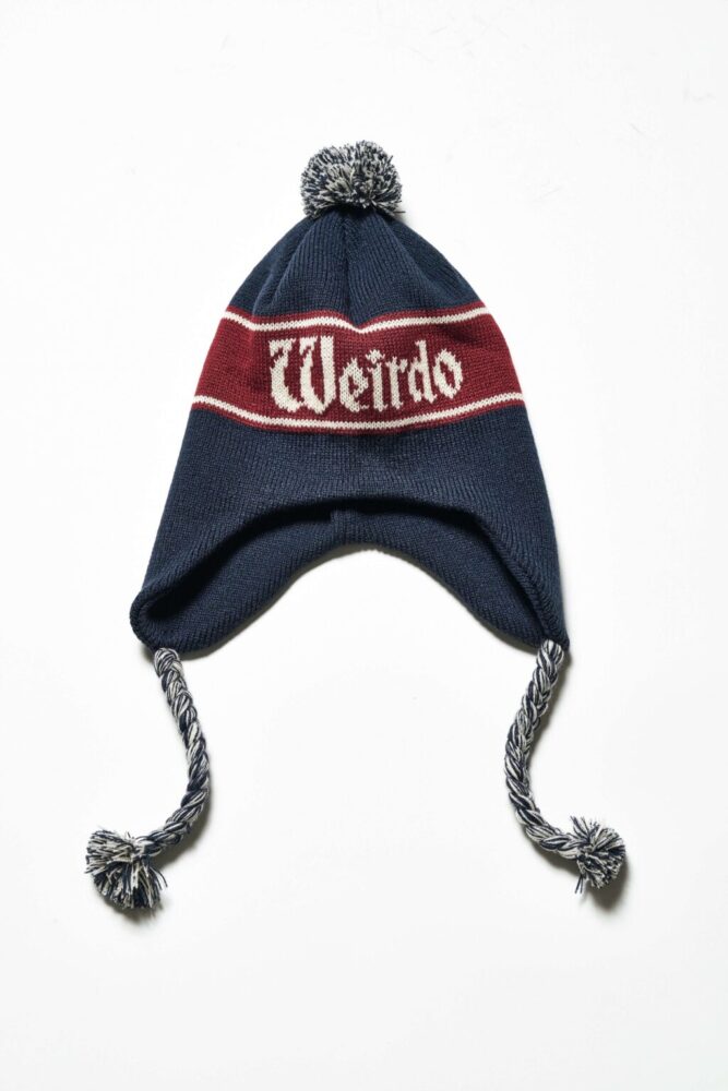 ポンポンニット帽がいまの気分。「ウィアード」のイヤーマフビーニーが