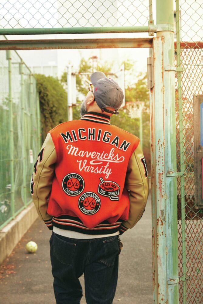 ジャンキースペシャル」の名物マネージャー・カルロス西の、スタジャン