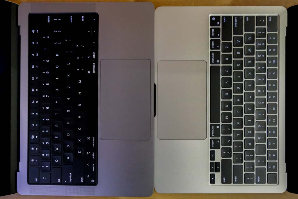 レビュー】M2 MacBook Airをメモリ24GBに！｜MB Pro M1 Maxと比較