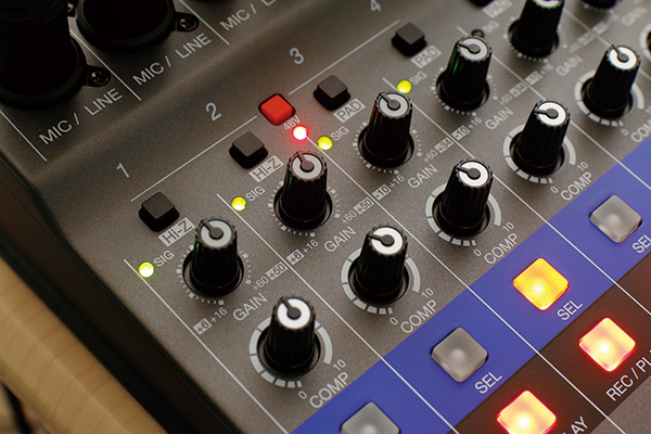 ZOOM / LiveTrak L-12 | DiGiRECO