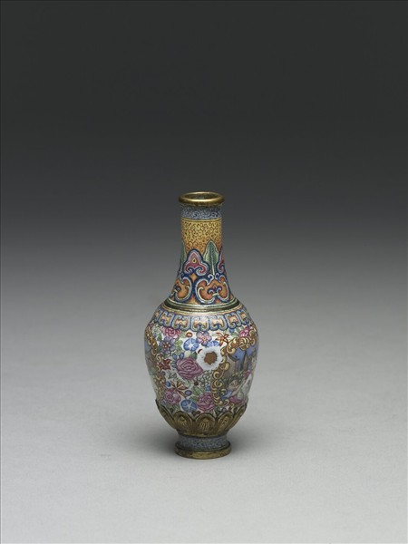 銅胎畫琺瑯西洋母子圖瓶- 故宮