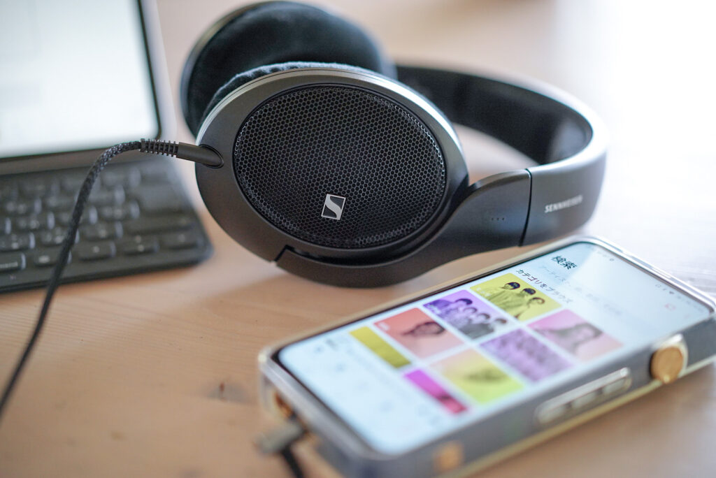 ゼンハイザー HD560Sレビュー 映画ゲームに最適な開放型ヘッドホン