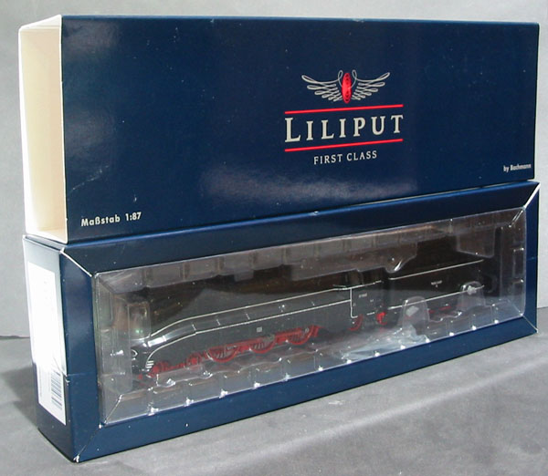 Liliput L111103 Streamlined BR 01 1062 4-6-2 of the DRG - Hattons