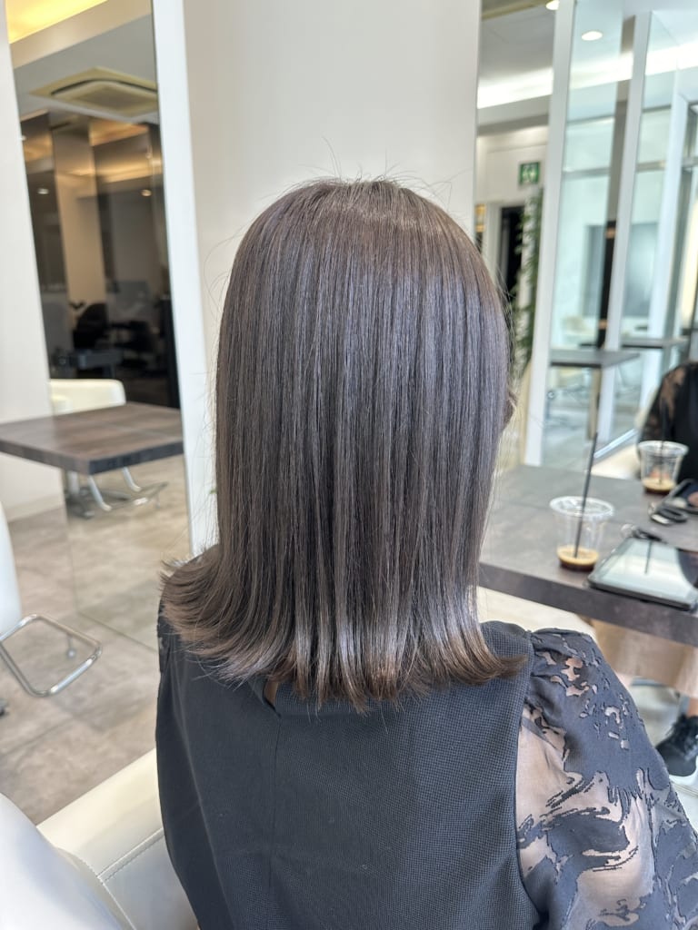 イルミナカラー完全ガイド：カラーチャートと美容師向け施術のポイント