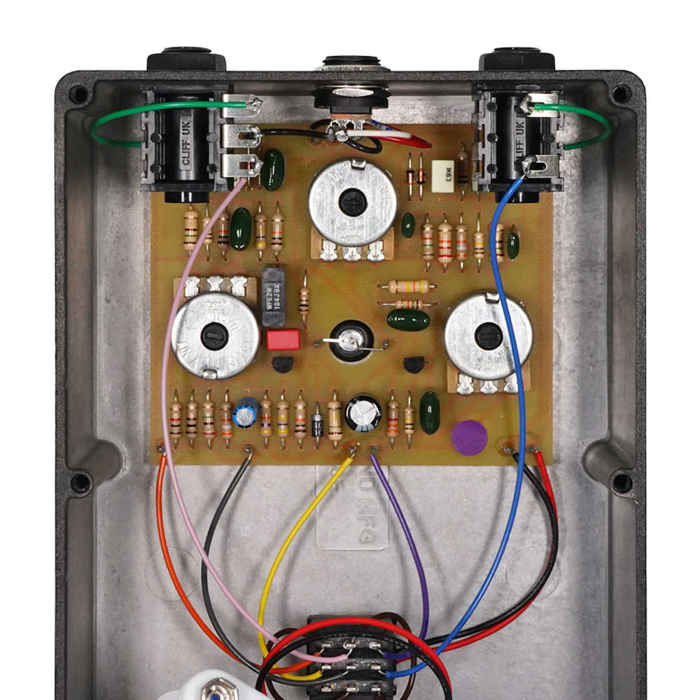 1970年代スタイルで制作されたファズペダル 3機種が発売！！