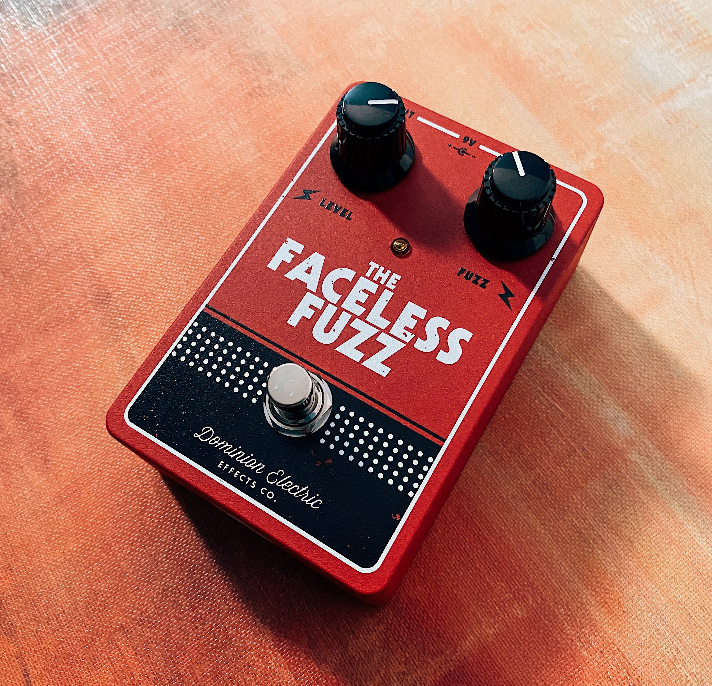 Red.jpg?v=1706555488&width=533