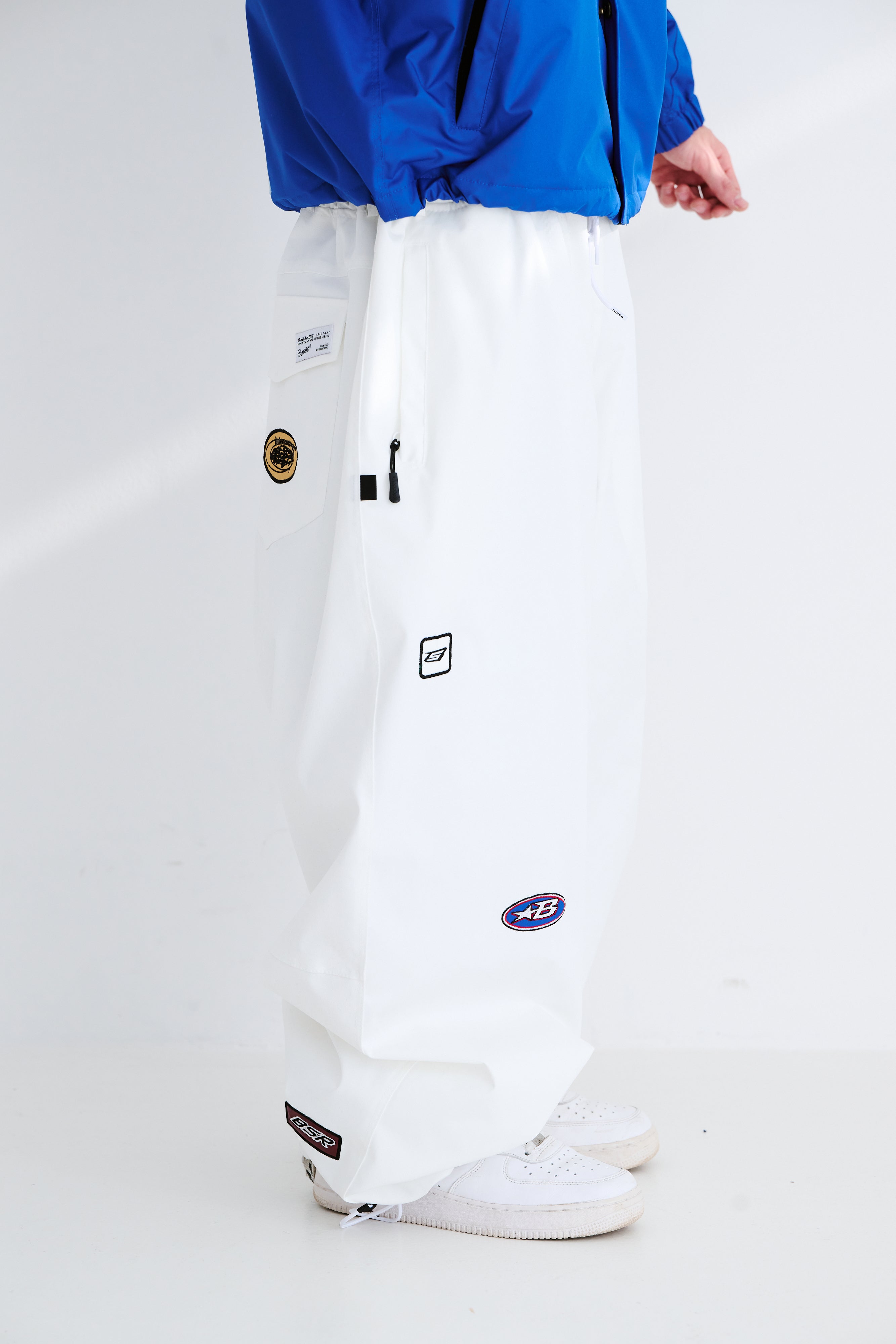 BSRABBIT VARIETY PATCH SUPER WIDE VENTILATION PANTS WHITE – Donut