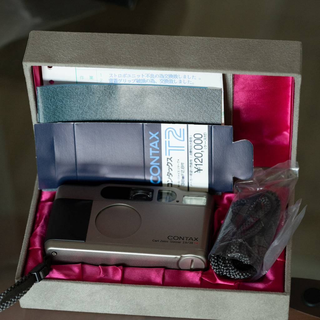 Contax T2 Titan – Doppietta-Tokyo