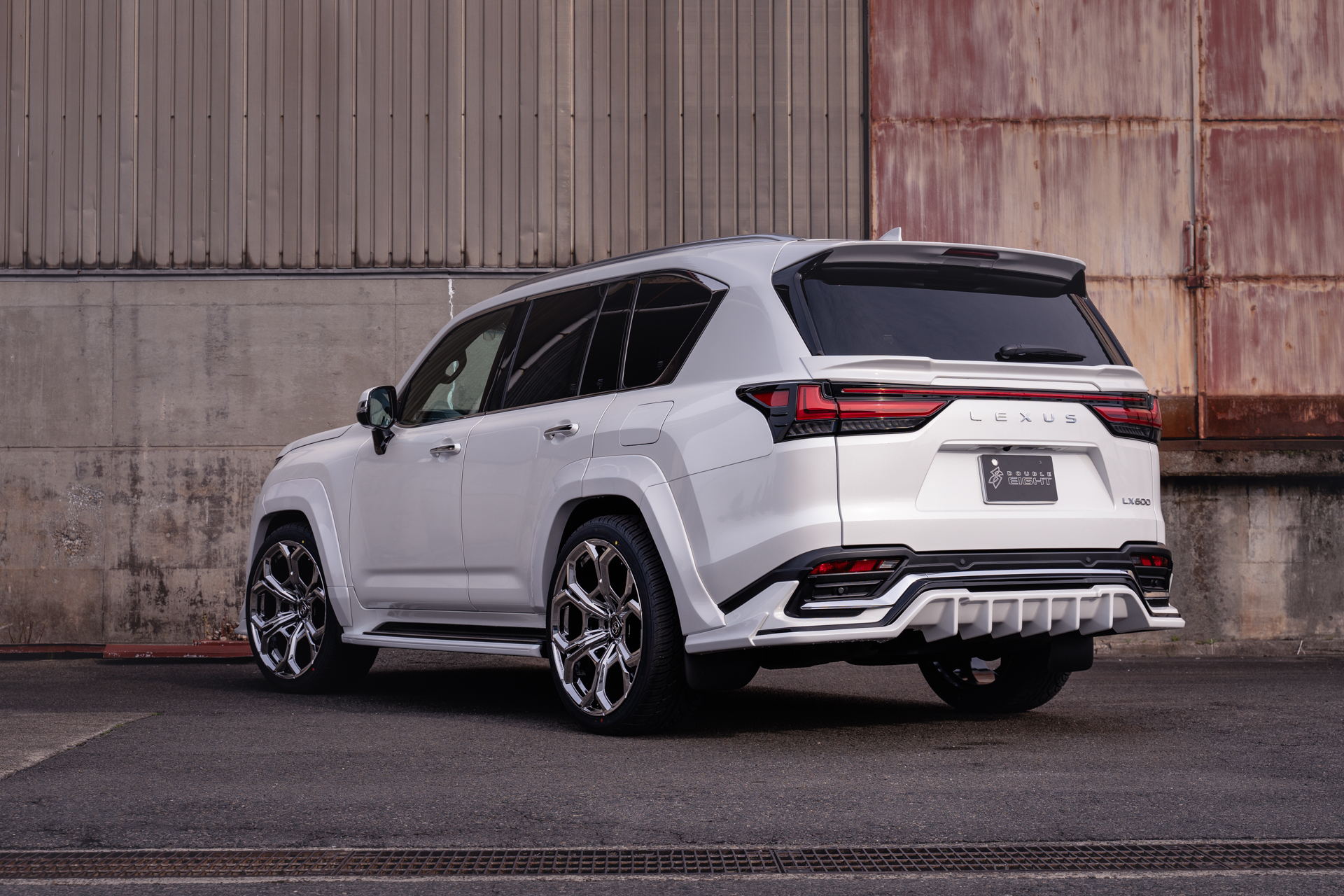 DOUBLE EIGHT レクサス LX600/LX700 モデリスタ用ボディキット